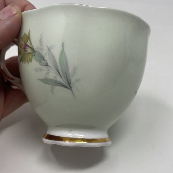 Vintage Colclough Green Floral Teacup and Saucer - Picture 4 of 9